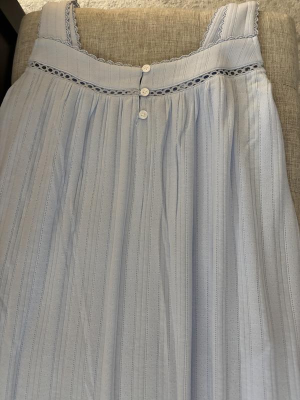 Customer carousel item 14.