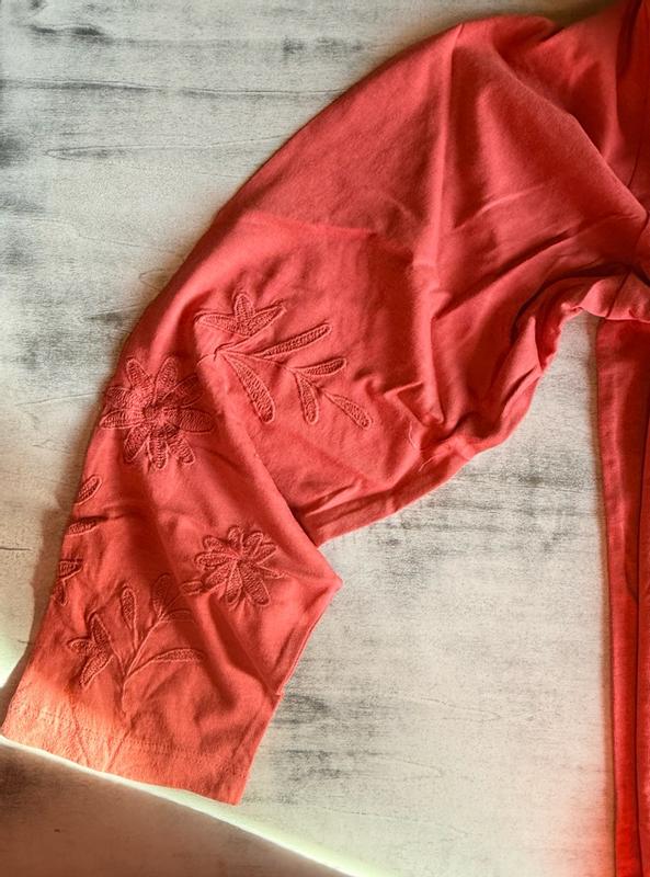 Customer carousel item 4.