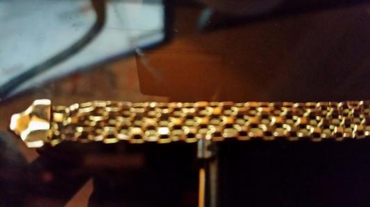 directely underneath clamp links are coming apart