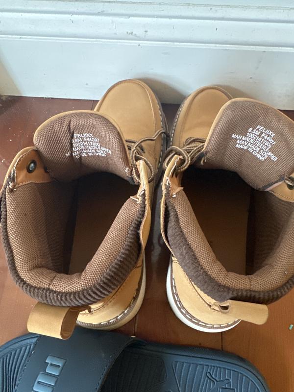 These shoes are different sizes; please replace them with a new pair, thank you，