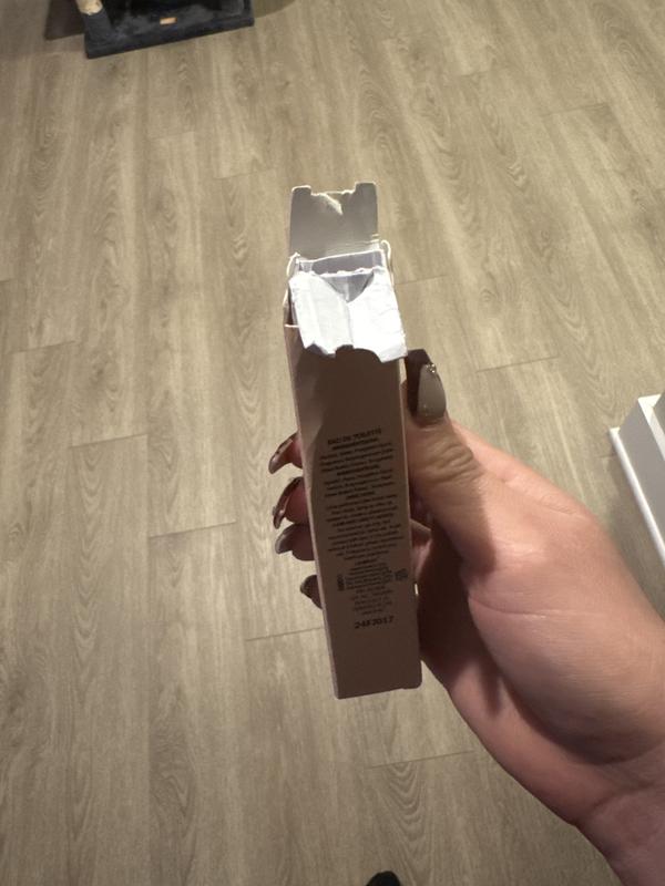 Customer carousel item 6.