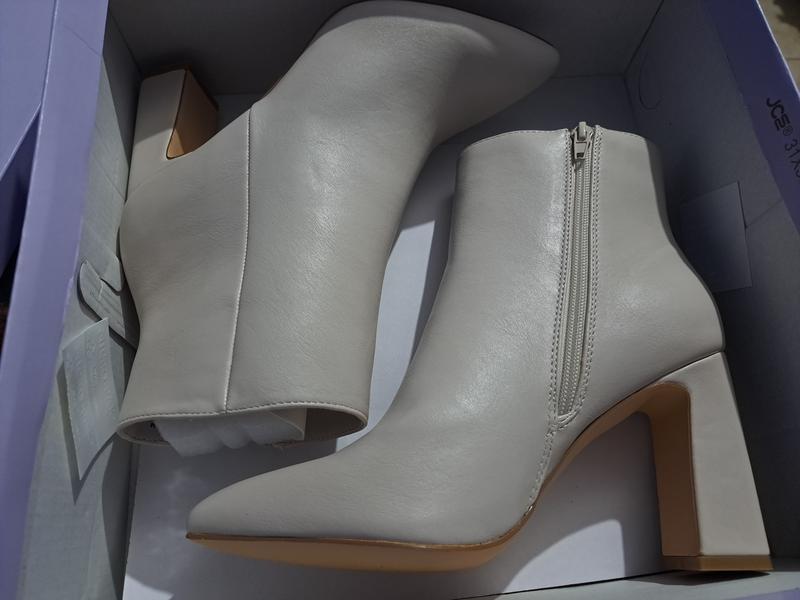 Madden Girl ポインテッドトゥ ブロックヒール ドレスブーティ Madden Girl Bonnie Pointed-Toe Block-Heel Dress Booties - Macy's