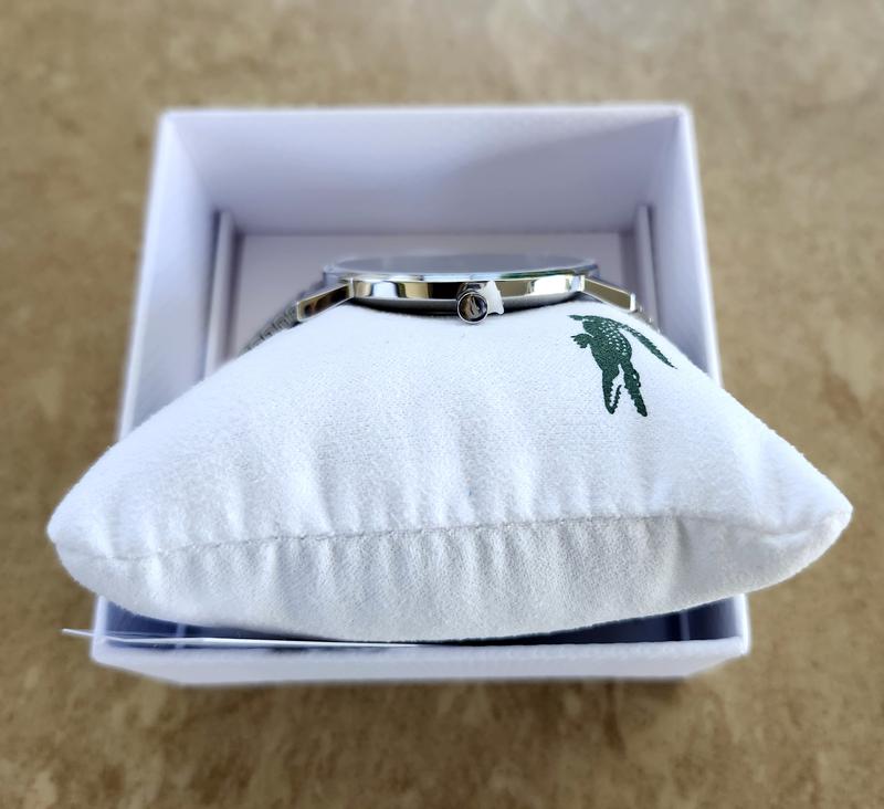 Customer carousel item 9.