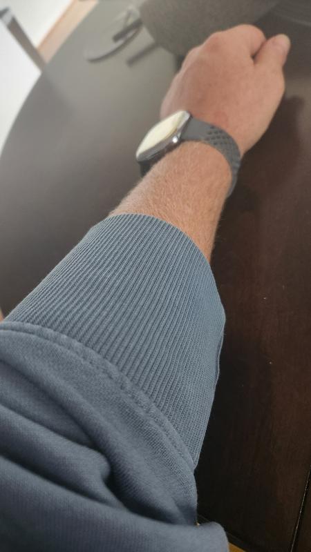 elastic on the sleeves