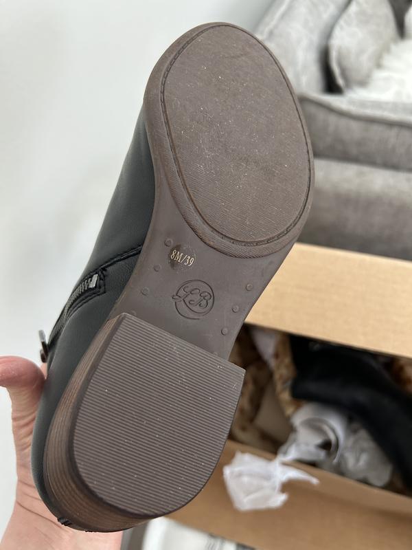 Customer carousel item 2.