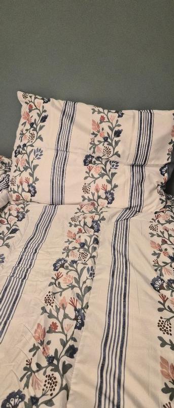 Customer carousel item 9.