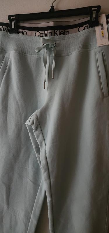 Customer carousel item 1.