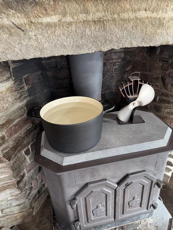Wood Stove used as humidifier