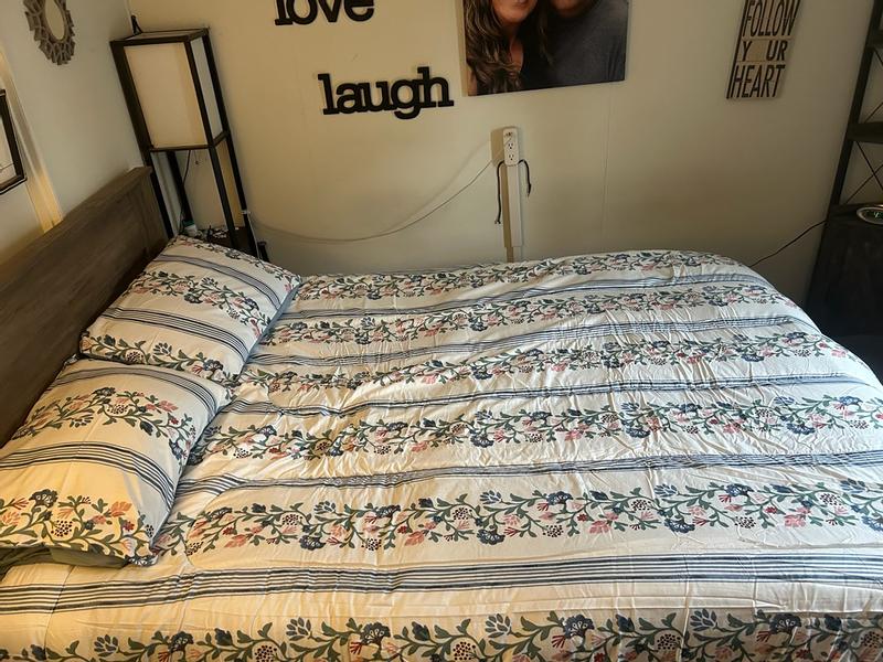 Customer carousel item 14.