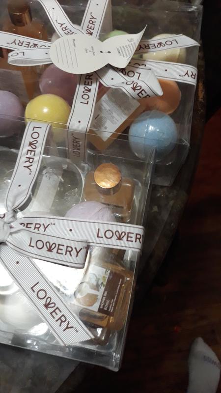 Very poor packing from company.