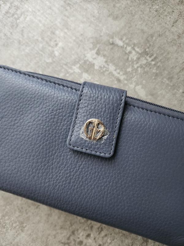 Customer carousel item 5.