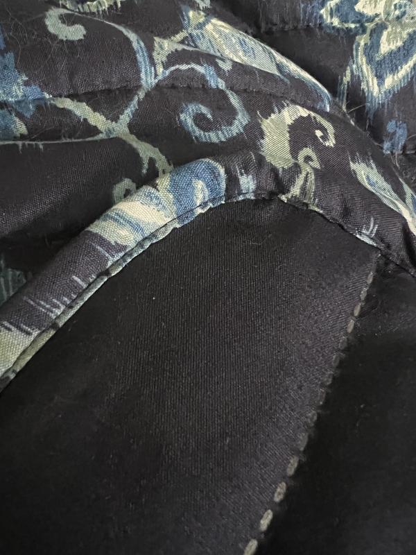 Well sewn edging and reversible.