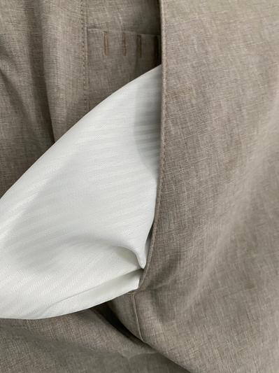 Nice liner for pockets and check out that stitching detail.