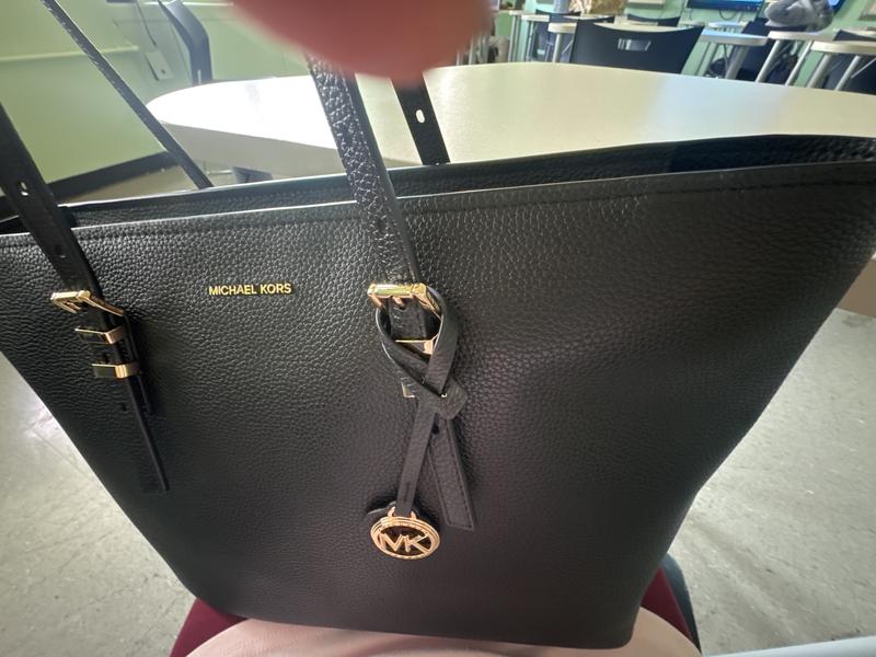 Customer carousel item 1.