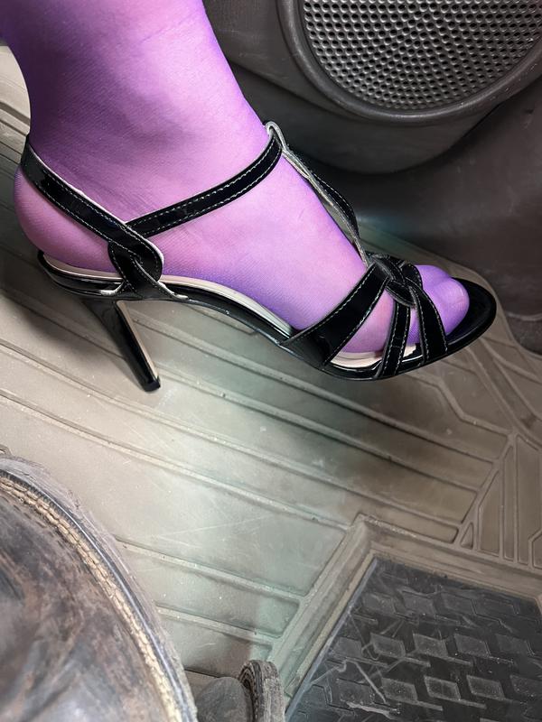 Customer carousel item 4.