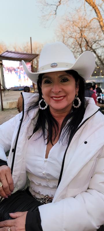 Customer carousel item 1.