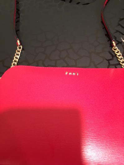 Gold links gives glam