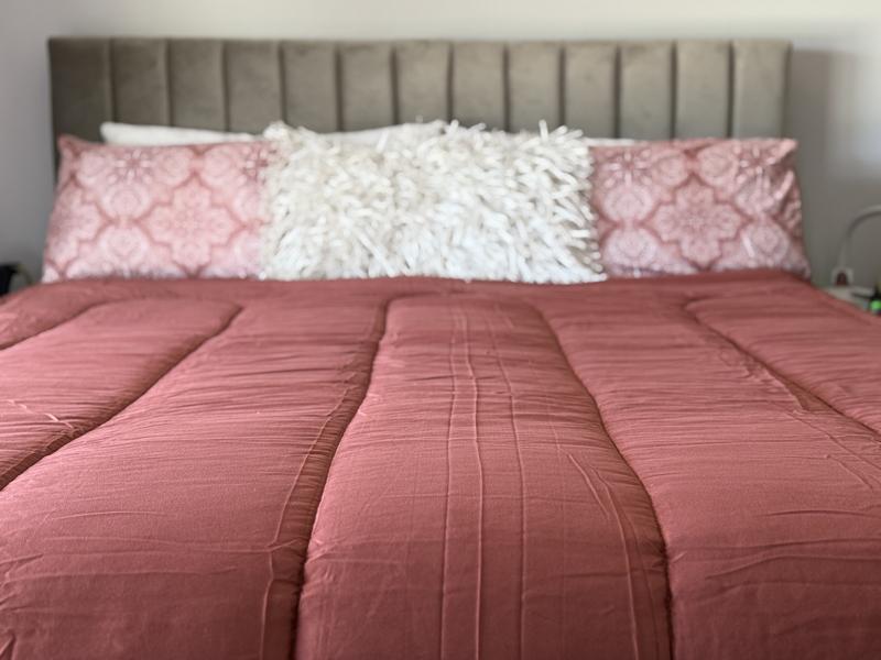 Reversible solid color