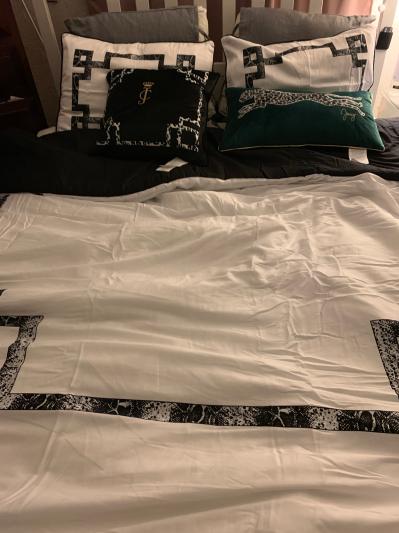 Photo from MadameReview