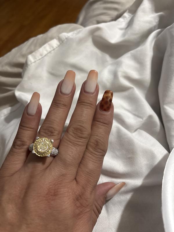 Customer carousel item 4.