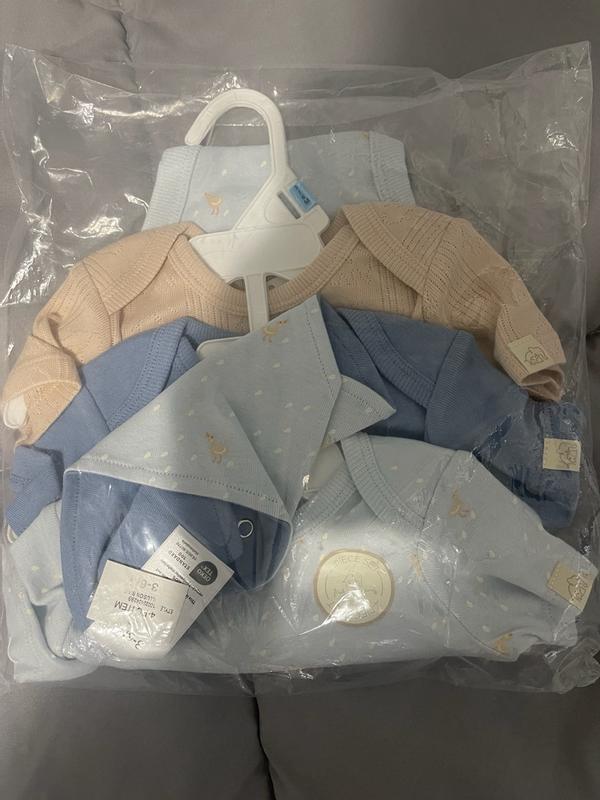 Customer carousel item 7.