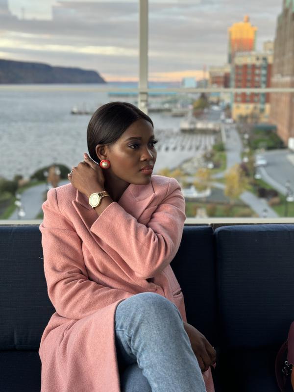 Customer carousel item 7.