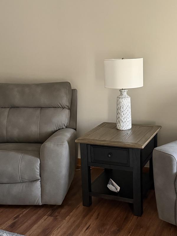 Lamp on my new table!! Looks so good.