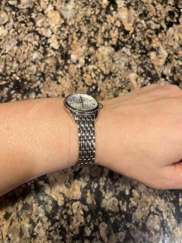 Customer carousel item 1.