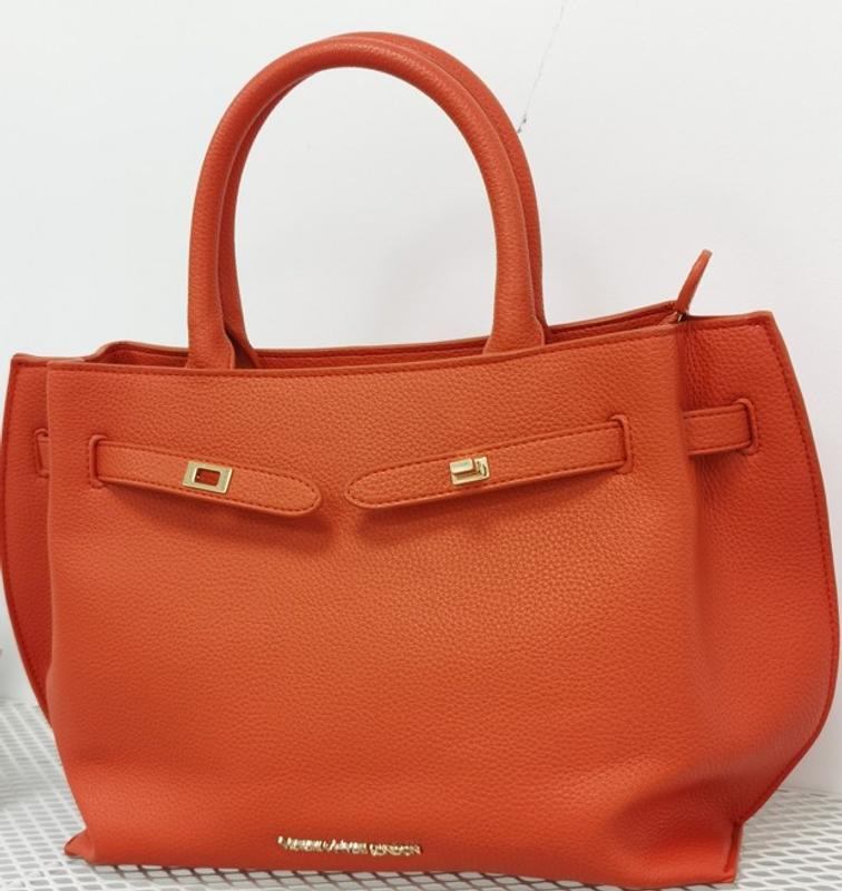 Customer carousel item 1.