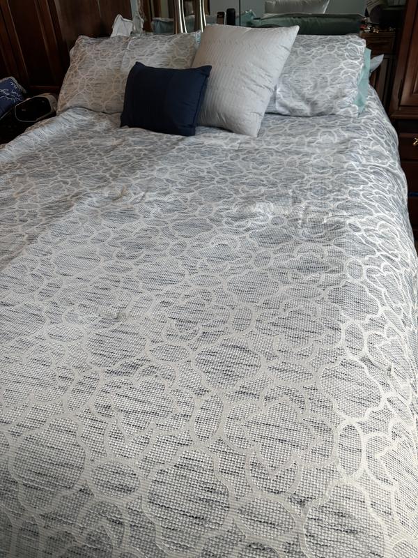 Customer carousel item 3.