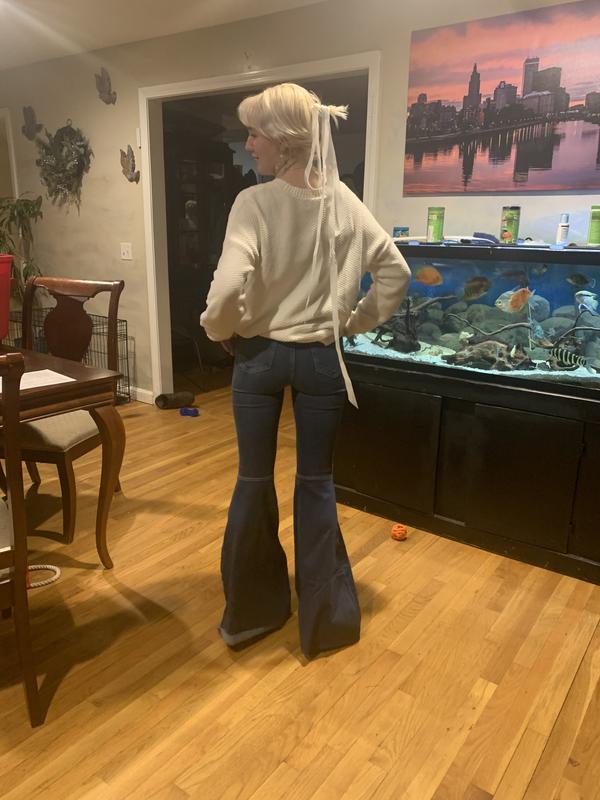 We The Free Just Float On Flare Jeans  Outfits, Fashion inspo outfits,  Flare jeans