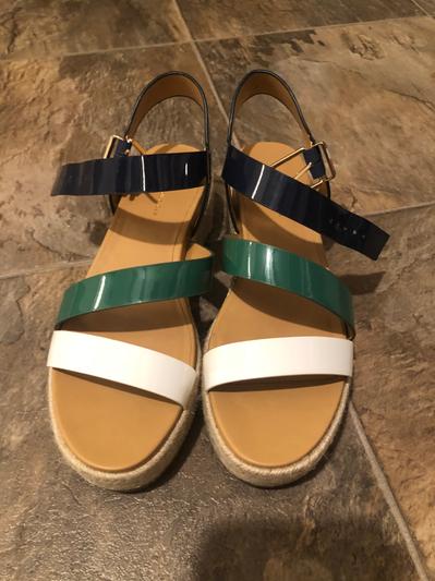 Shiny & clean appearance