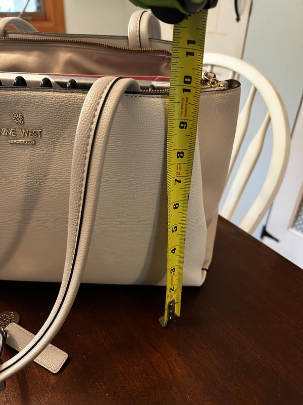 Customer carousel item 1.