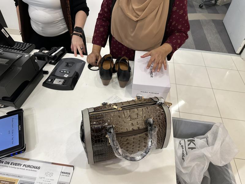 picture during same day return at macys location as the product was damaged