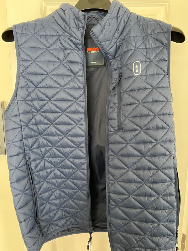 Front of vest with 3 zip pockets!