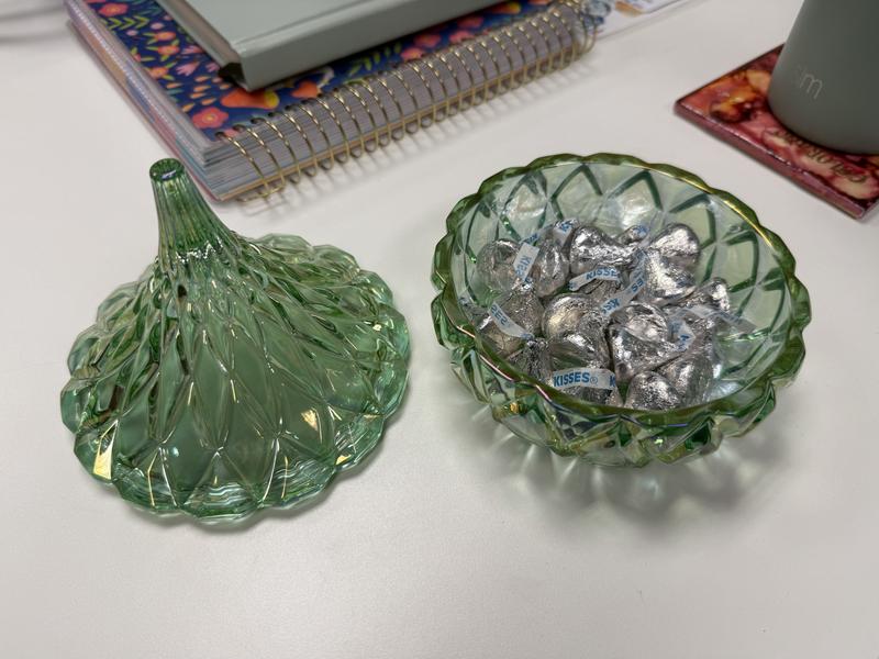 My son principal loves it!! Small but lots of herseys.