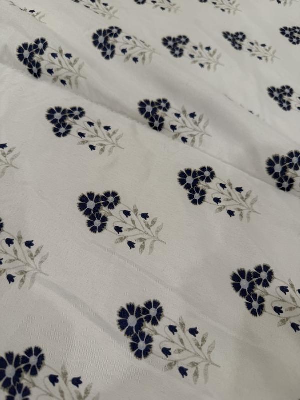 Customer carousel item 13.