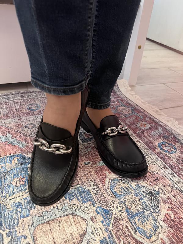 COACH Jess Loafer チェーンローファーフラット 公式】コーチアウトレット | ルーシー ローファー・シグネチャー