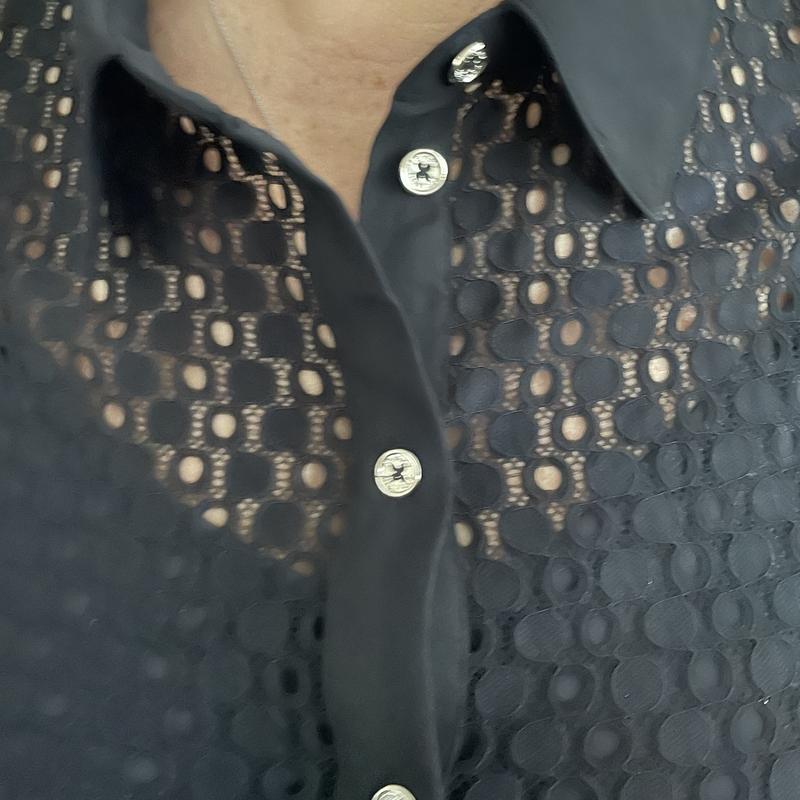 Chest/Neck Collar Detail