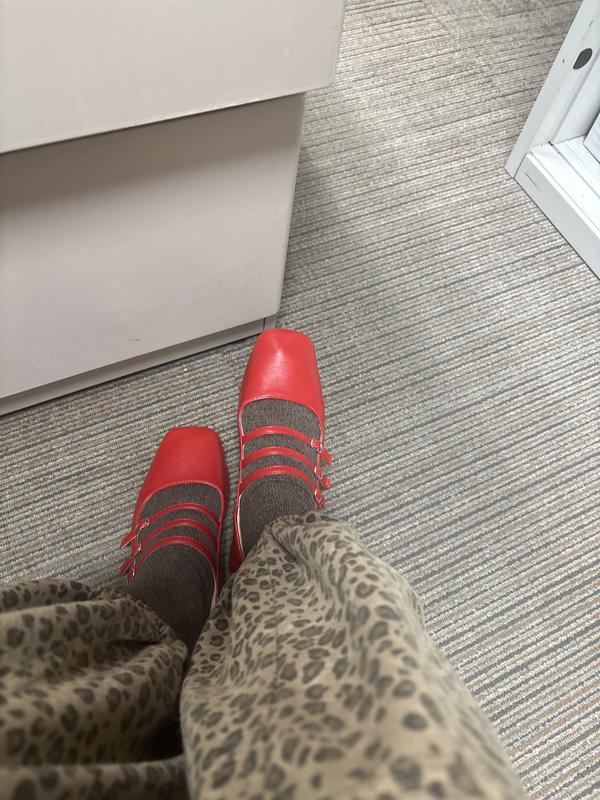 Customer carousel item 1.