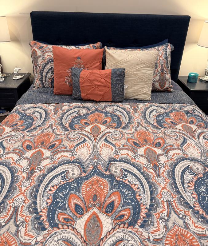 Customer carousel item 1.