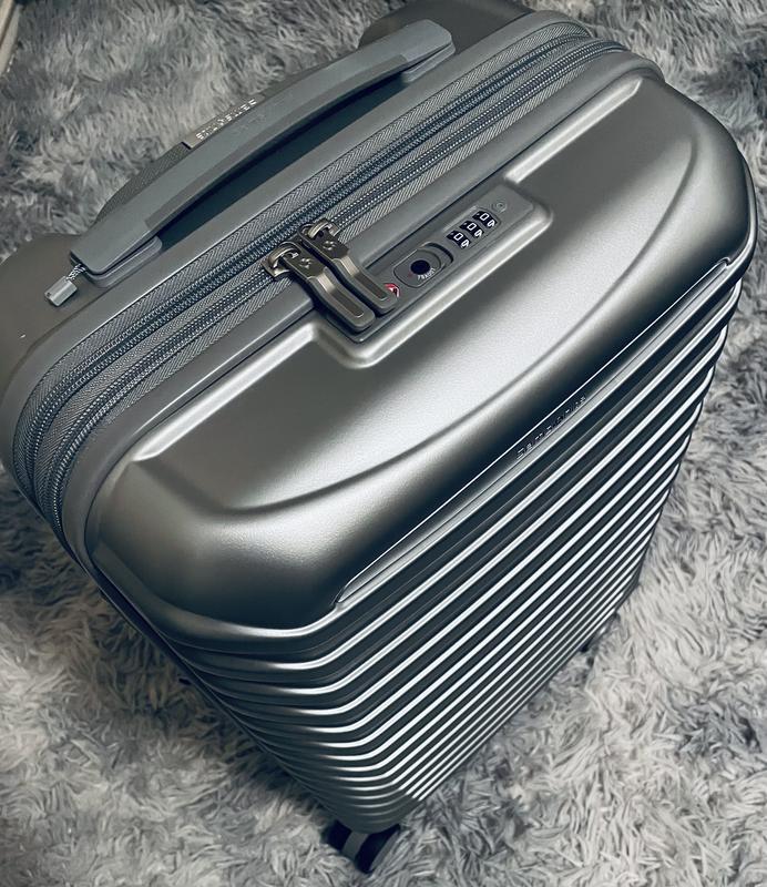 My New Travel Companion ✈️🧳