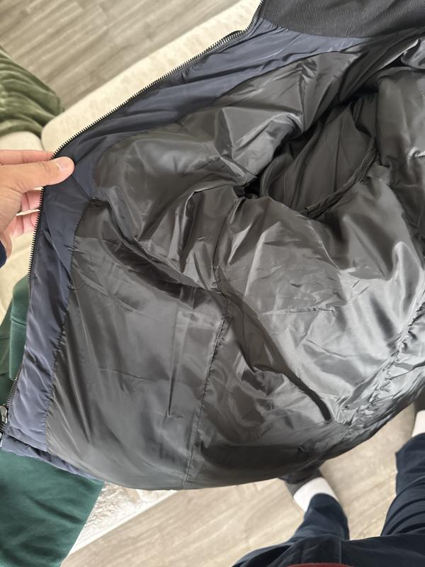 No pocket on the  other side