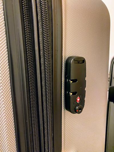 TSA Lock & Expandable