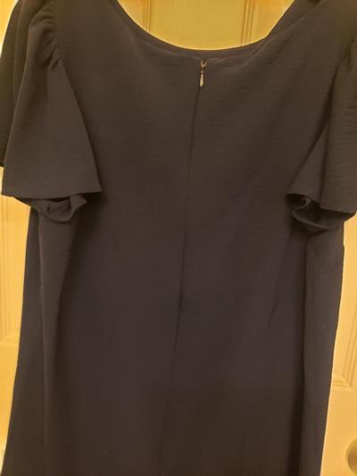 this is a view of the enclosed zipper which extends most of the length of the dress