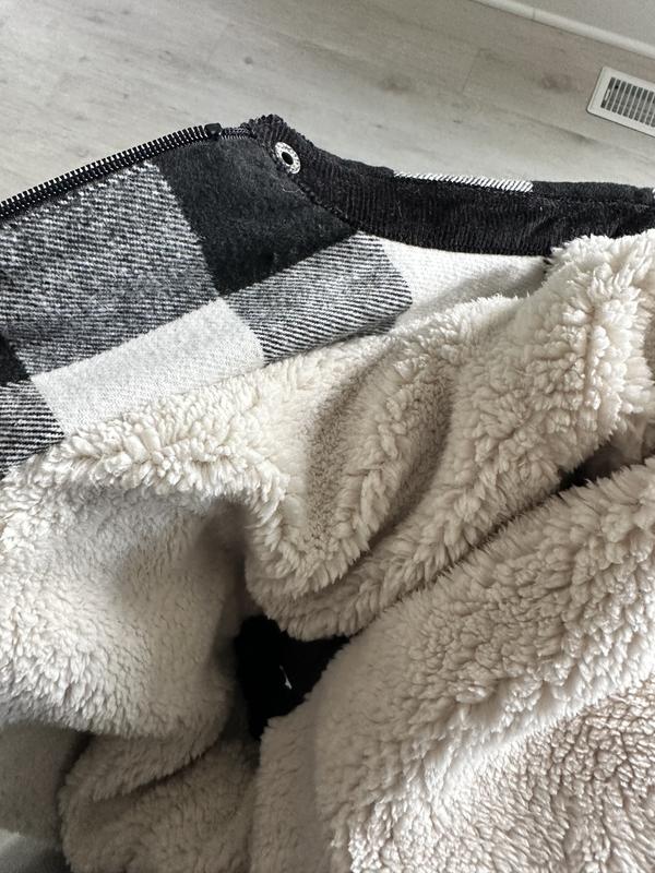 Really warm fleece lining.