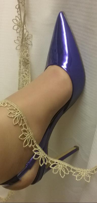 purple party shoe