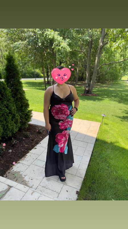 I have a big butt and big boobs and felt very confident. Usually I get self conscious wearing tight clothes like this but I feel it did my body justice.