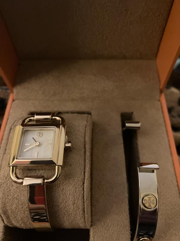 Tory Burch Women s Phipps Gold Tone Stainless Steel Bracelet Watch 22mm Gift Set Macy s