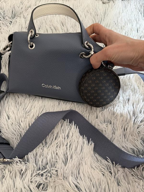 Customer carousel item 4.